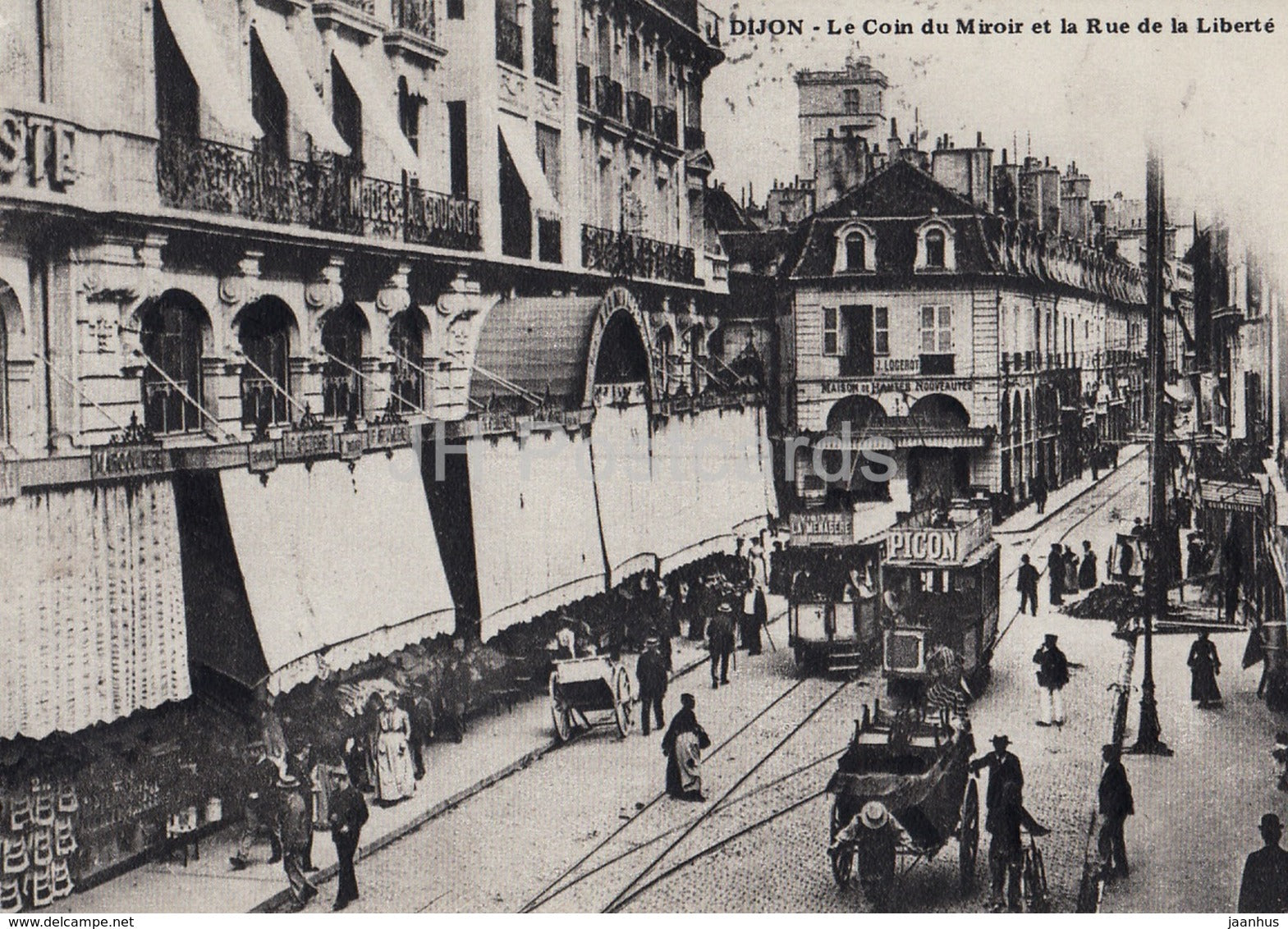 Dijon - Le Coin du Miroir et la Rue de la Liberte - tram - REPRODUCTION - France - unused - JH Postcards