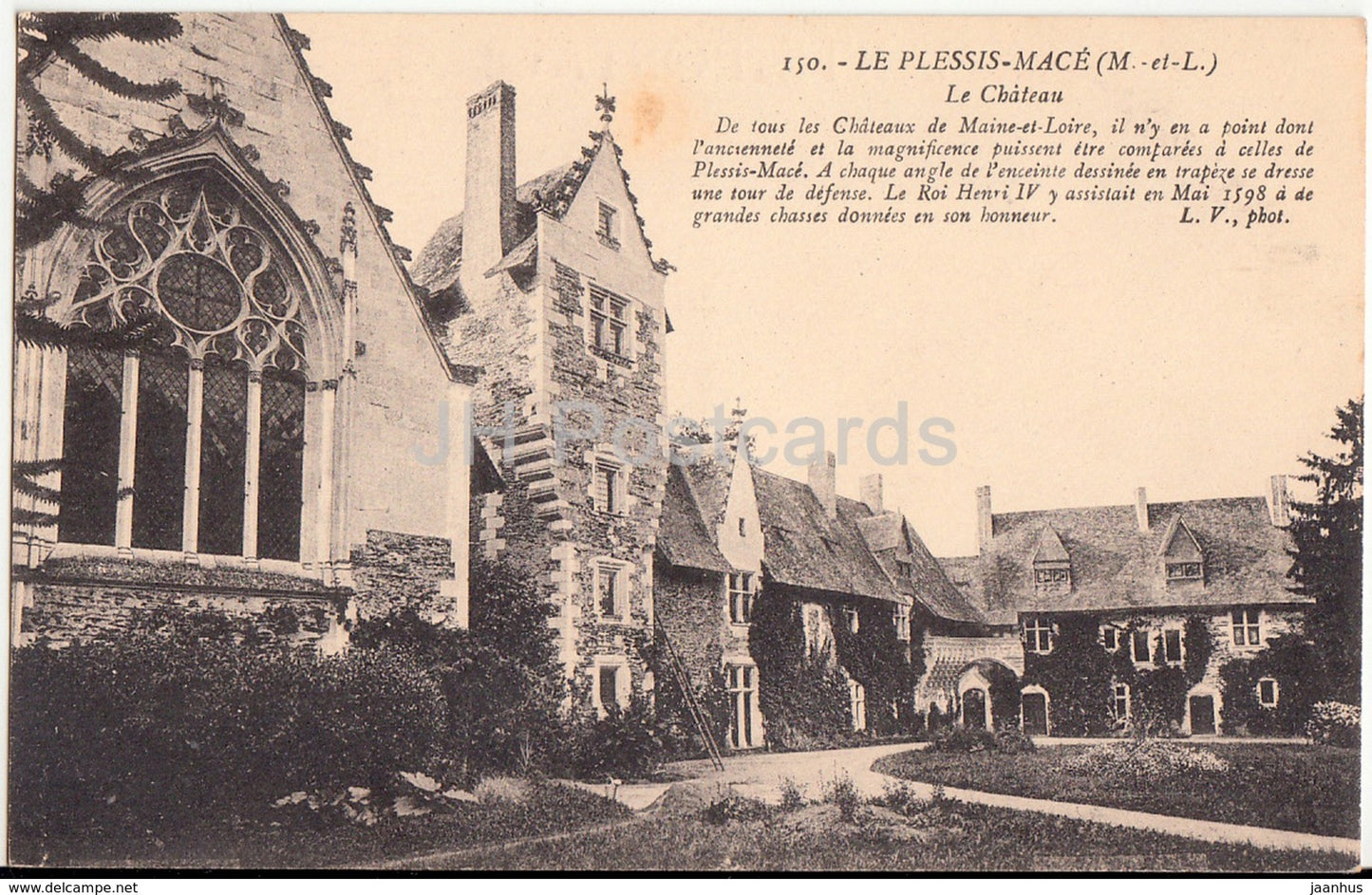 Le Plessis Mace - Le Chateau - castle - 150 - old postcard - France - unused - JH Postcards