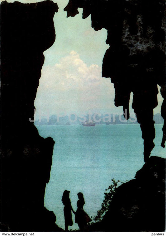 Virgin Grotto - 5 - Vietnam - unused - JH Postcards