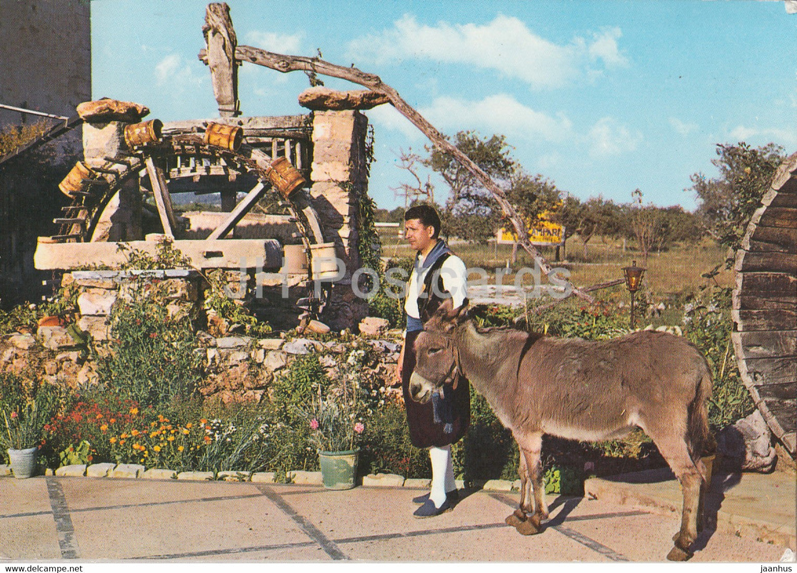 Mallorca - Noria tipica - Typical Noria - donkey - animals - folk costumes - 47 - 1978 - Spain - used - JH Postcards
