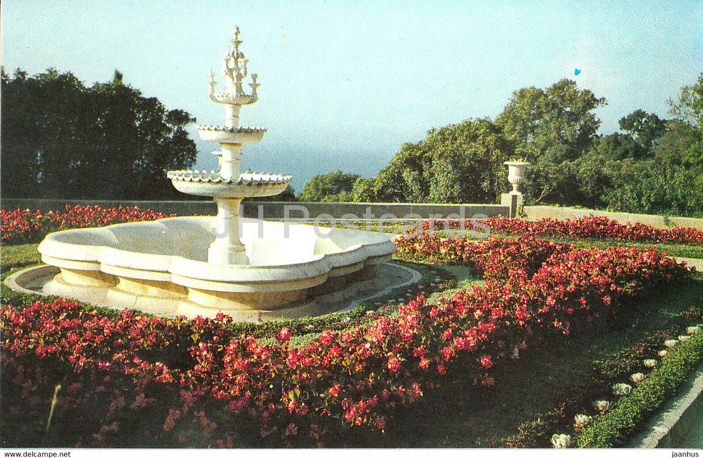 Fountain at the Terrace by the Southern Terrace of Palace - Alupka Palace Museum - Crimea - 1990 - Ukraine USSR - unused - JH Postcards