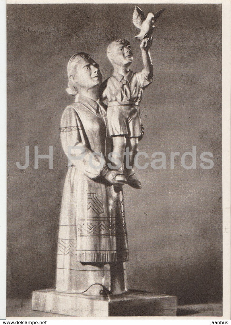 wooden sculpture by N. Linkevicius - Taika - Peace - Lithuanian art - Lithuania USSR - unused - JH Postcards