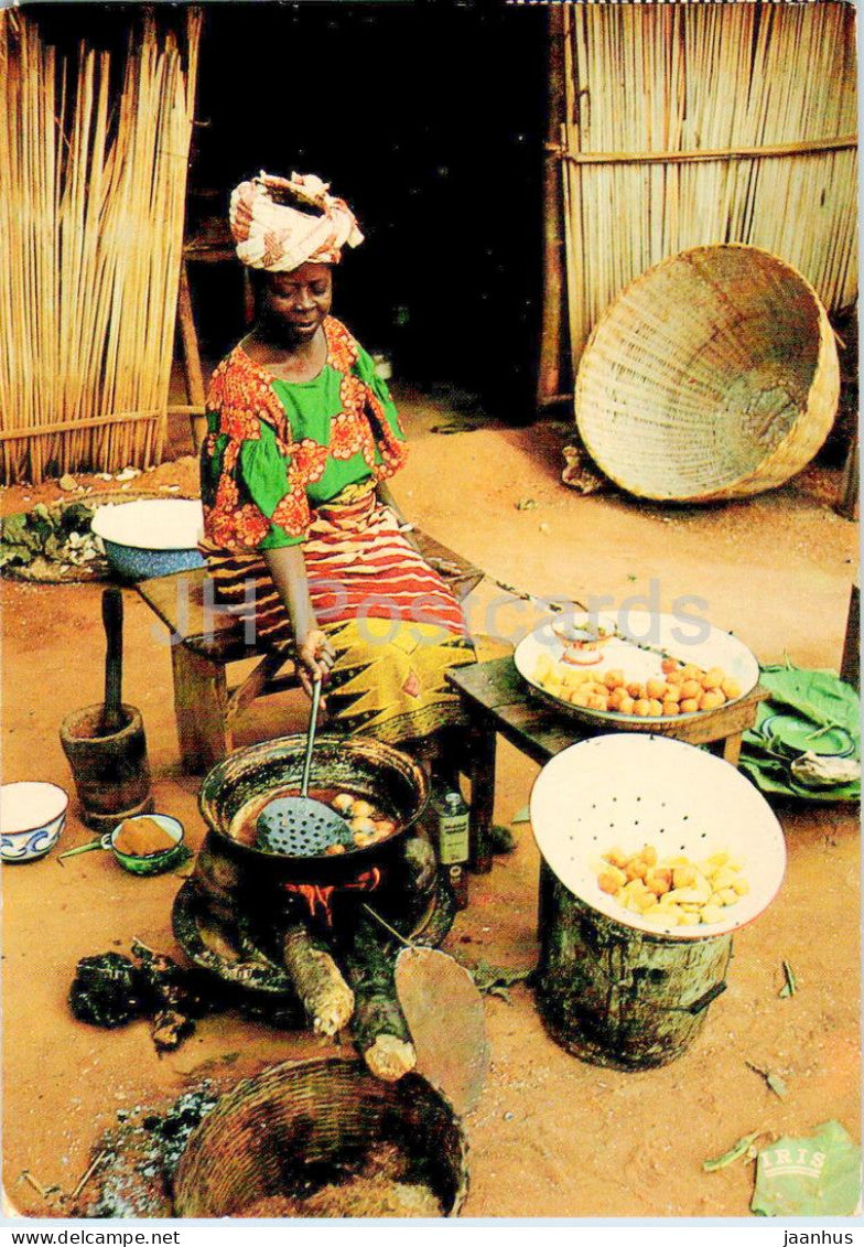 Africa in Colour - marchande de beignets - Cake's Seller - 7367 - Africa - used - JH Postcards