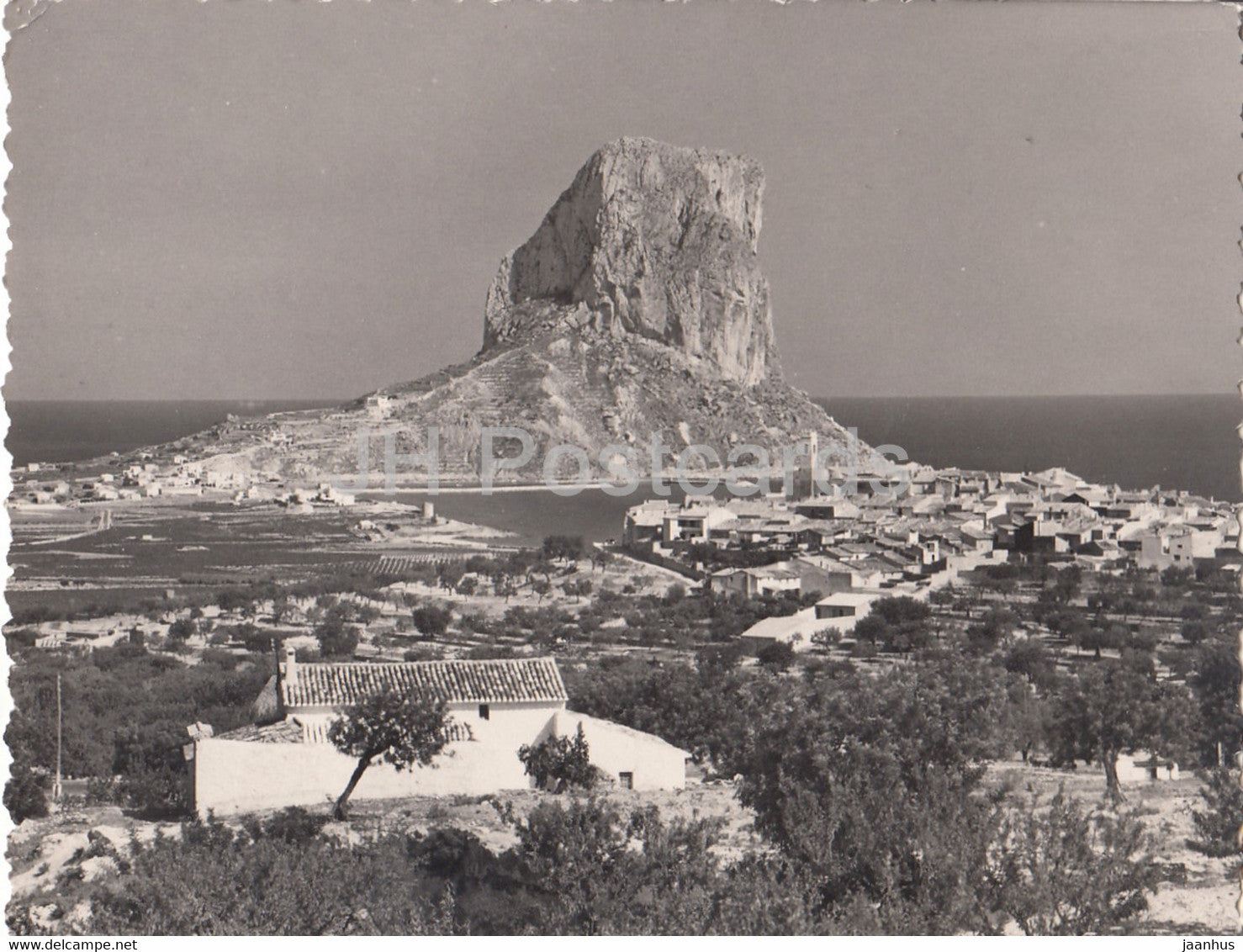 Calpe - El Penon de lfach y el pueblo - Ifach Rock and the Village - old postcard - 1958 - Spain - used - JH Postcards
