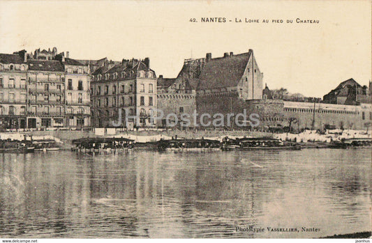 Nantes - La Loire au Pied du Chateau - 42 - old postcard - France - unused - JH Postcards