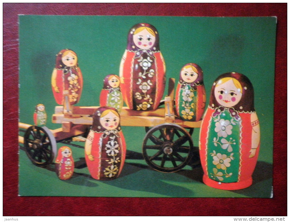 Russian souvenirs - matryoshka - carriage - 1980 - Russia USSR - unused - JH Postcards