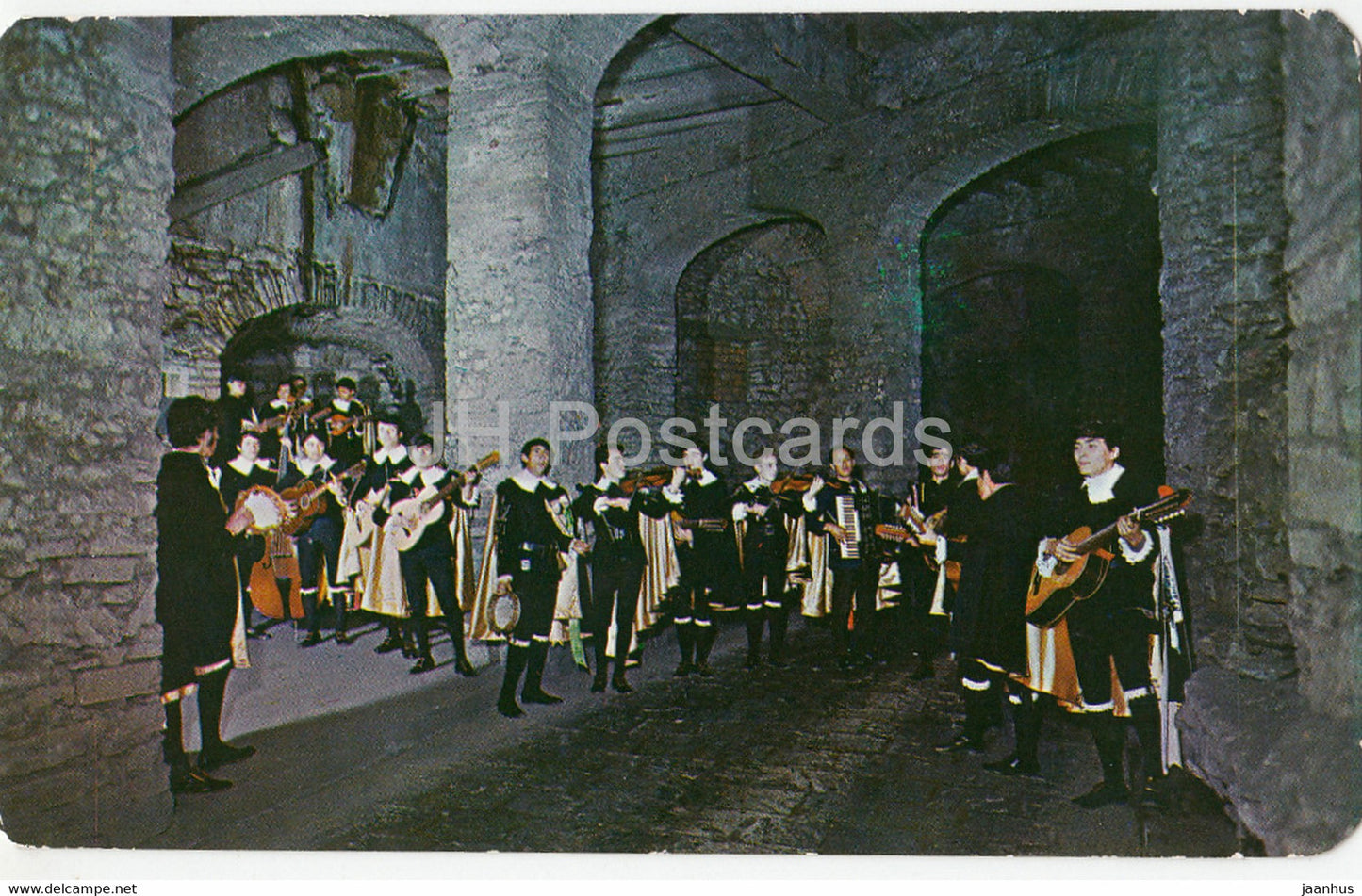 Estudiana de Guanajuato en Serenata - Strolling Band of Students Playing and Singing in the Night - Mexico - unused - JH Postcards