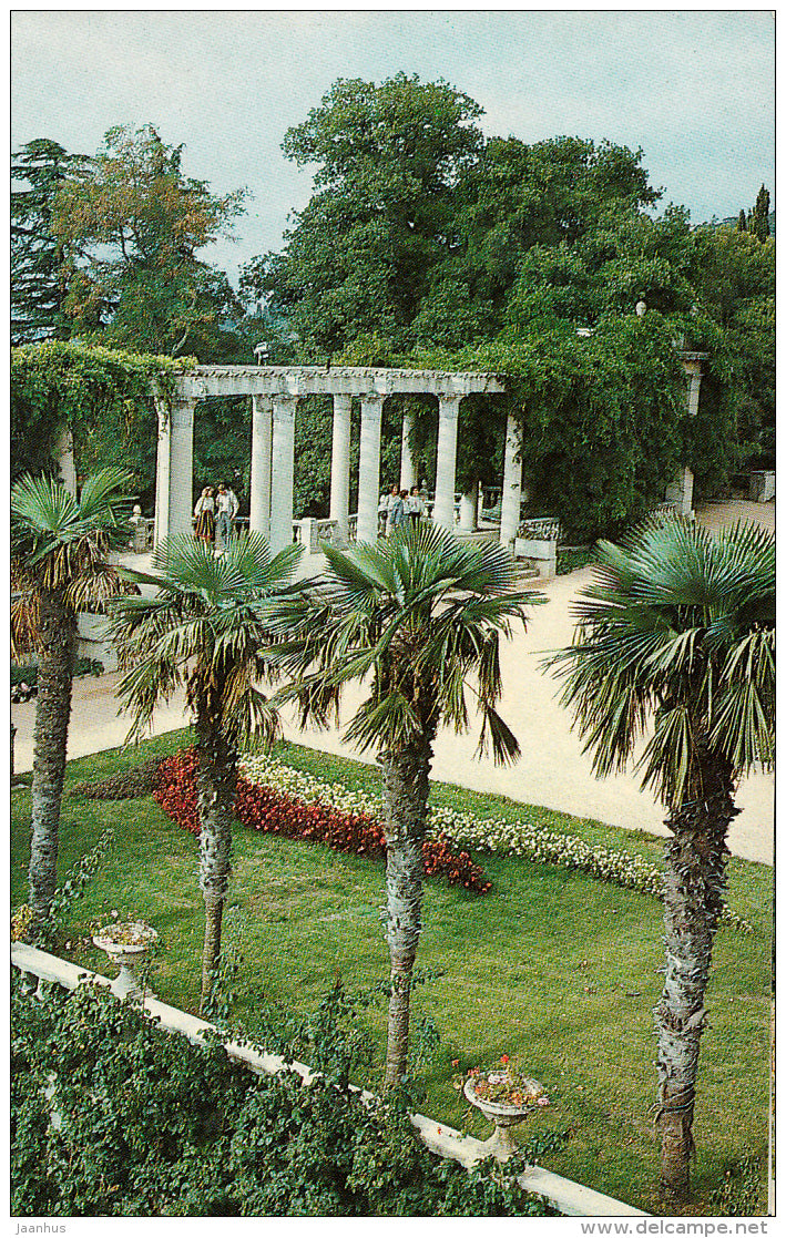 Colonnade of the Summer Theatre - Nikitsky Botanical Garden - Crimea - 1989 - Ukraine USSR - unused - JH Postcards