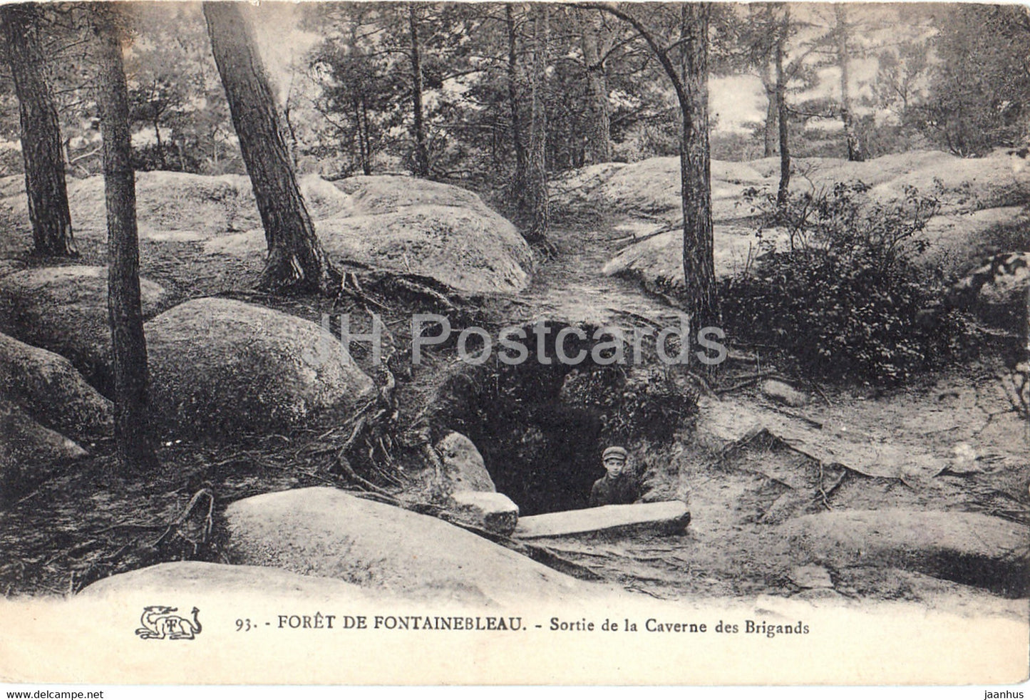 Foret de Fontainebleau - Sortie de la Caverne des Brigands - 93 - old postcard - 1924 - France - used - JH Postcards