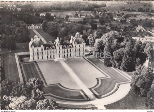 Cheverny - A vue Aerienne - Le Chateau - En Touraine - Les Chateaux de La Loire - castle - France - used - JH Postcards