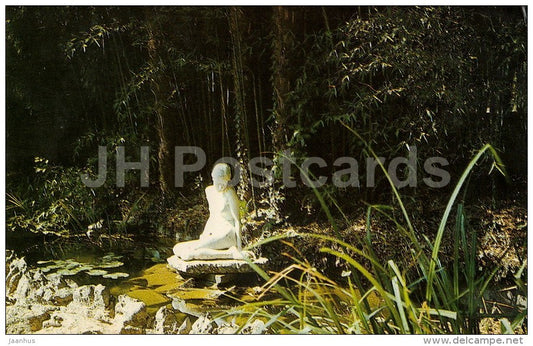 sculpture Youth in the Lower Park - Nikitsky Botanical Garden - Crimea - 1989 - Ukraine USSR - unused - JH Postcards