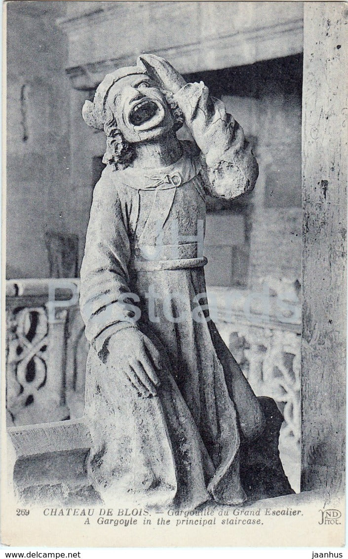 Chateau de Blois - Gargouille du Grand Escalier - castle - 269 - old postcard - France - unused - JH Postcards