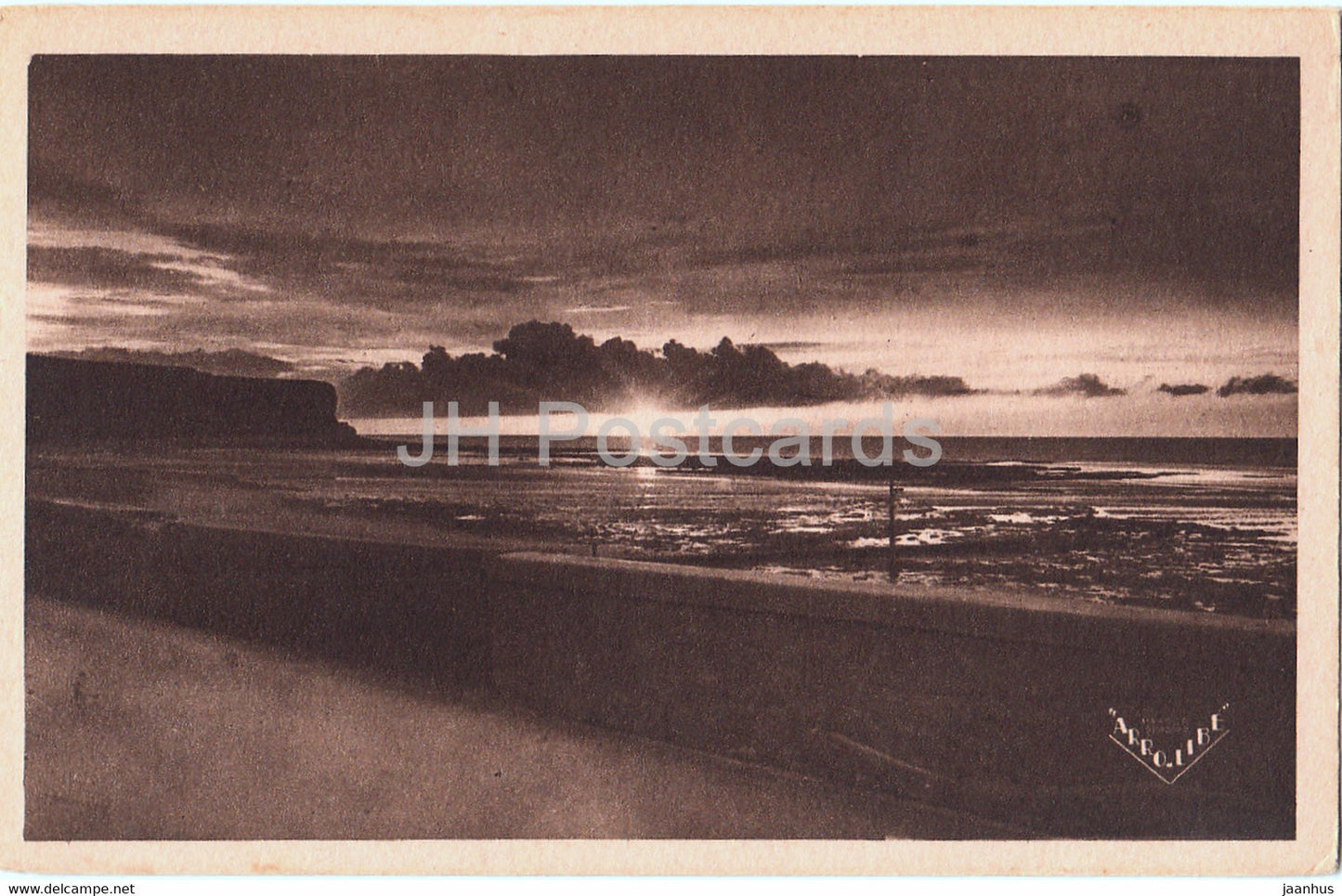 Arromanches les Bains - Le Port de la Liberation 1944 - old postcard - France - unused - JH Postcards