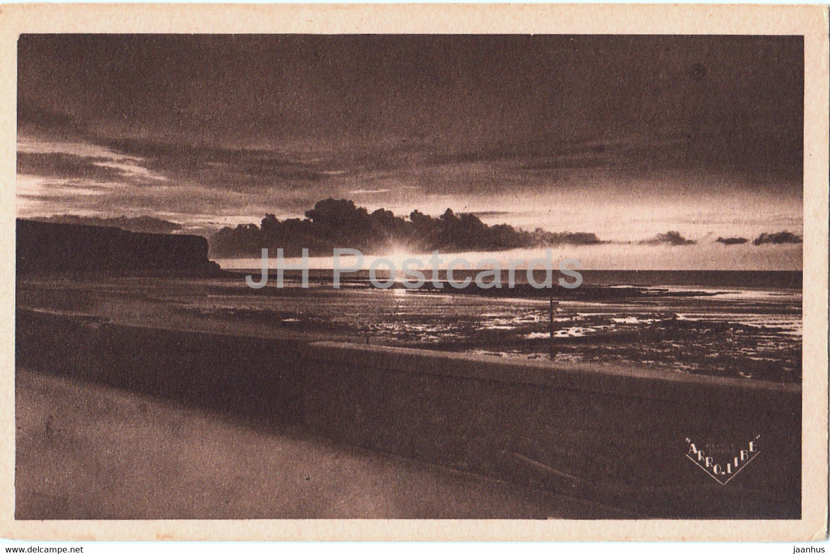 Arromanches les Bains - Le Port de la Liberation 1944 - old postcard - France - unused - JH Postcards
