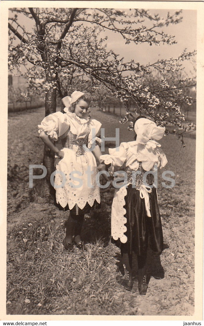 Vychodoceske Lidove Kroje - Okres Prelouc - Folk Costumes - old postcard - Czech Republic - unused - JH Postcards