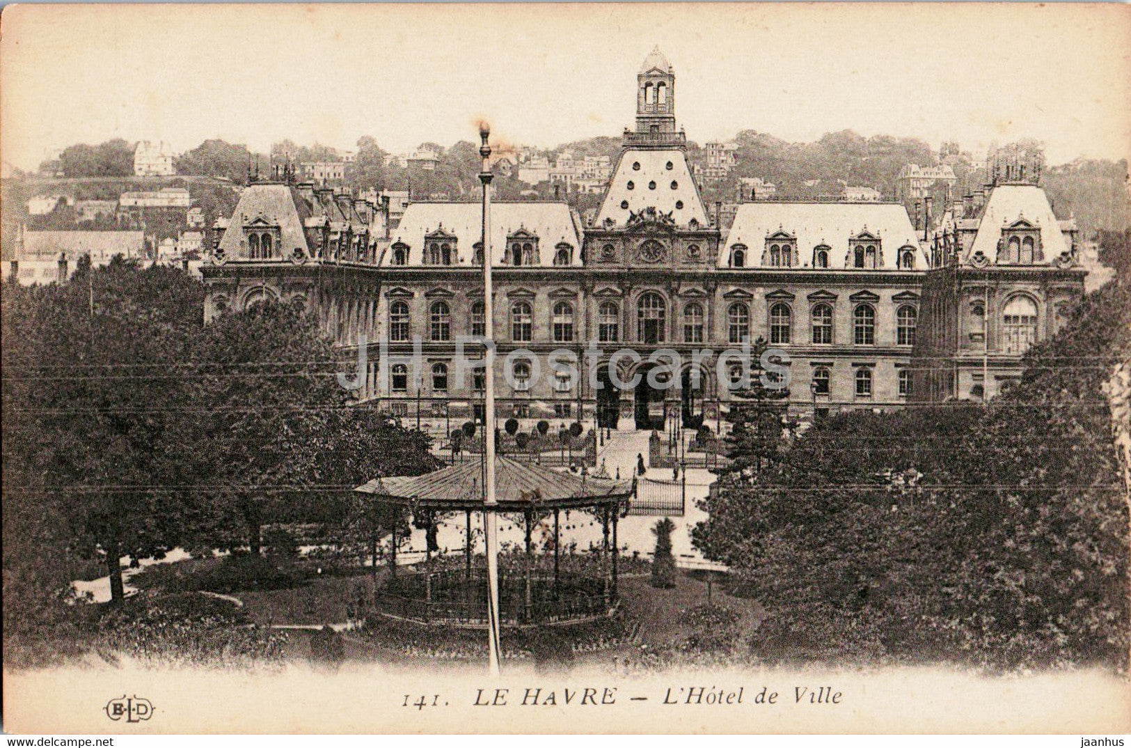 Le Havre - L'Hotel de Ville - 141 - old postcard - France - used - JH Postcards