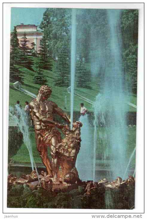 fountain Samson - lion - Petrodvorets - 1977 - Russia USSR - unused - JH Postcards
