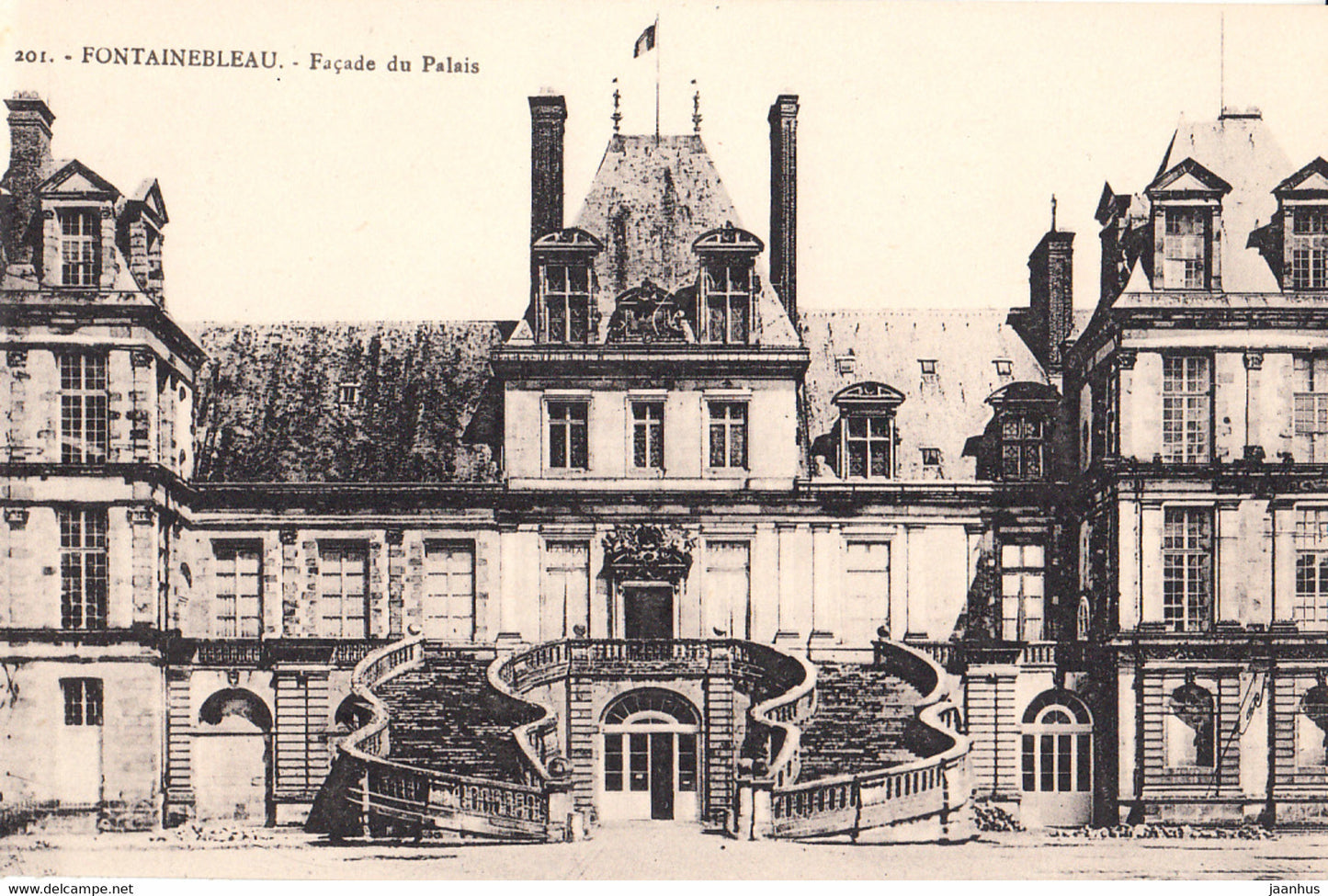 Fontainebleau - Facade du Palais - old postcard - 201 - France - unused - JH Postcards