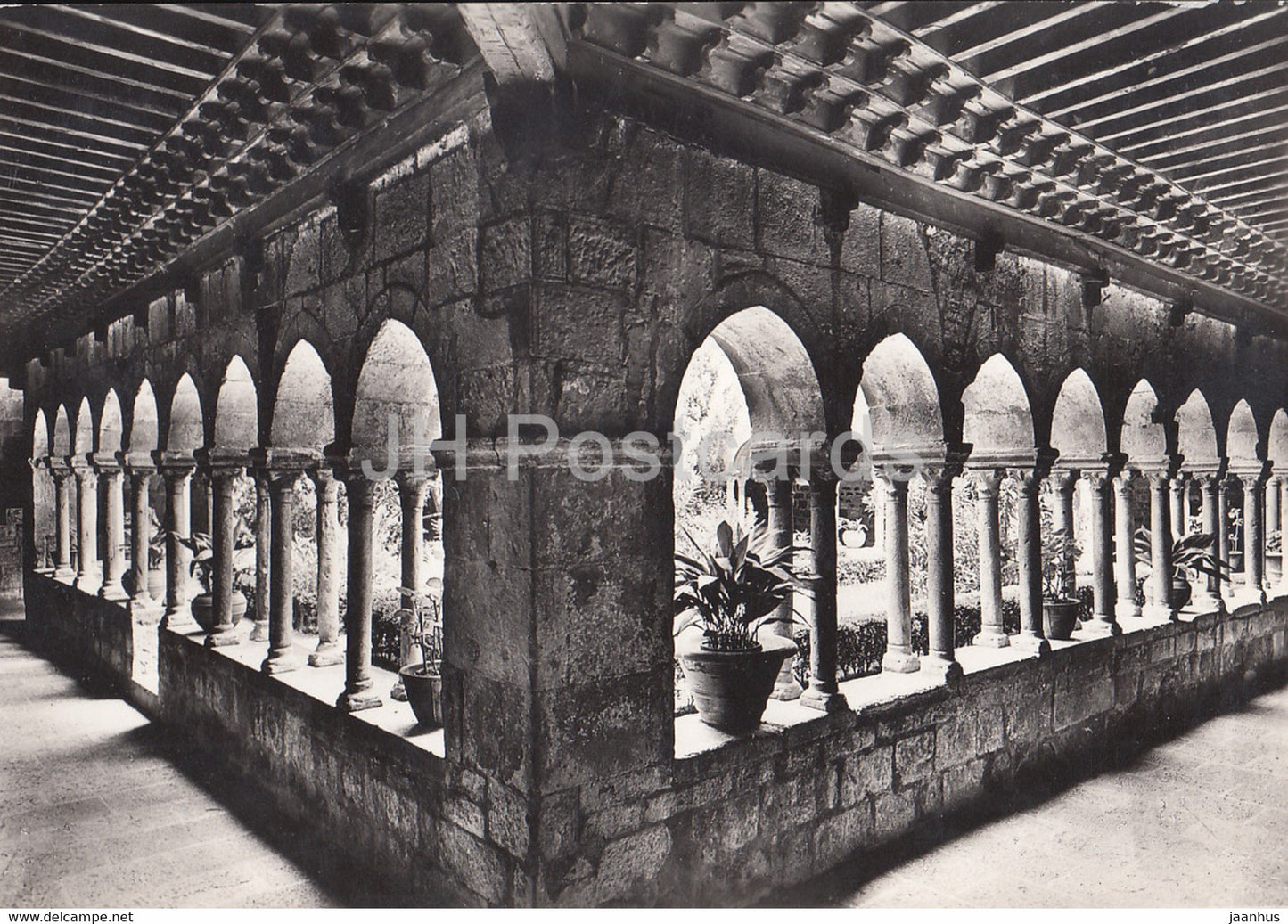 Frejus - Cloitre de la Cathedrale - Galeries Sud Ouest - cloister - France - unused - JH Postcards