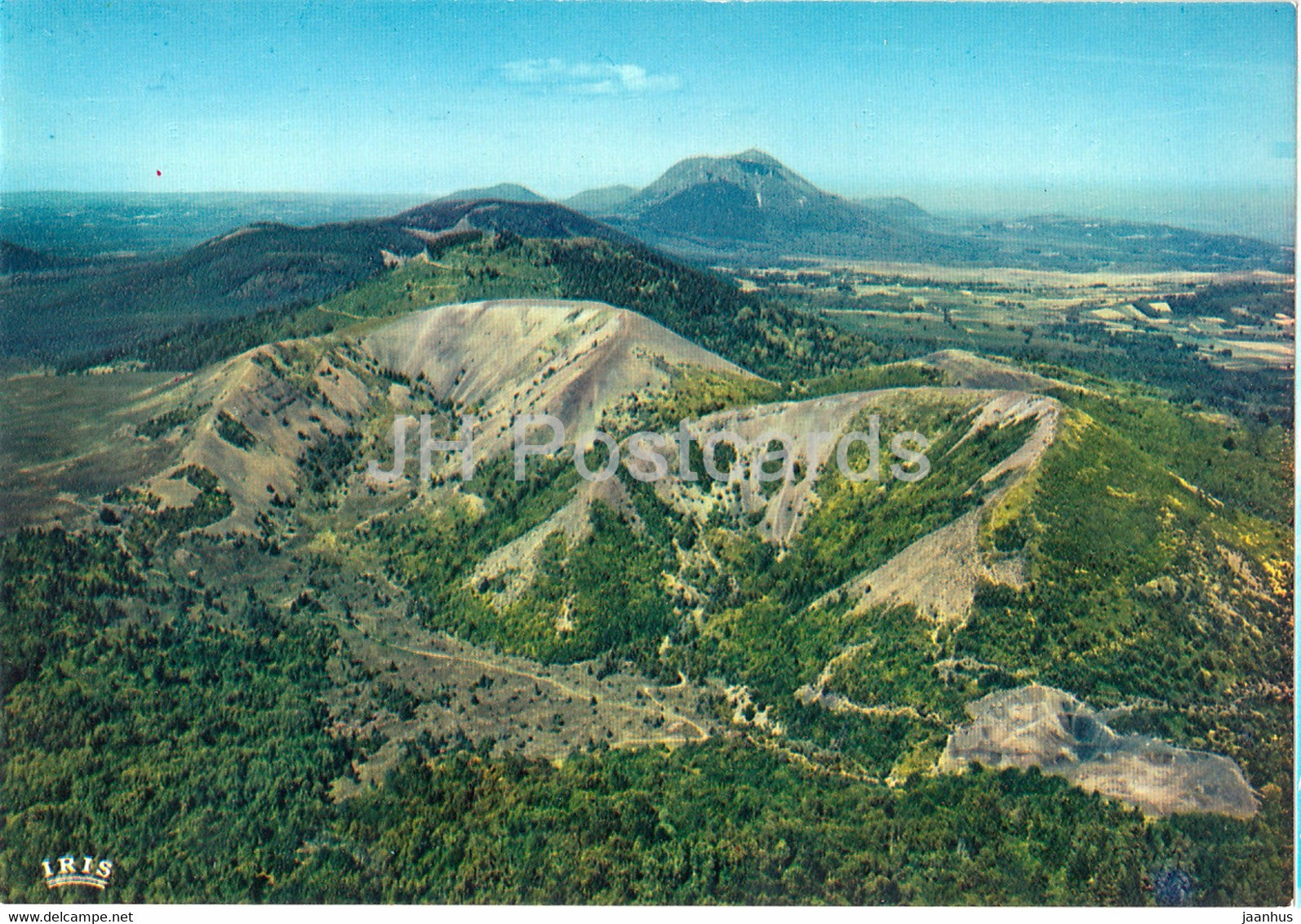 Le Puy de la Vache 1170 m - Auvergne - France - unused - JH Postcards