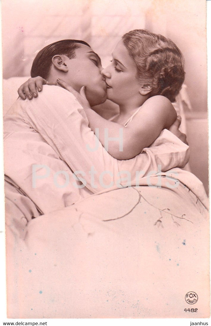 couple - woman and man - Fox Paris 4482 - old postcard - France - unused - JH Postcards