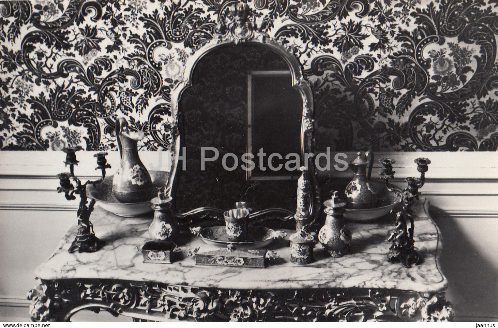 Petrodvorets - Grand Palace . Mirror and toiletry in the dressing room - 1976 - Russia USSR - unused - JH Postcards