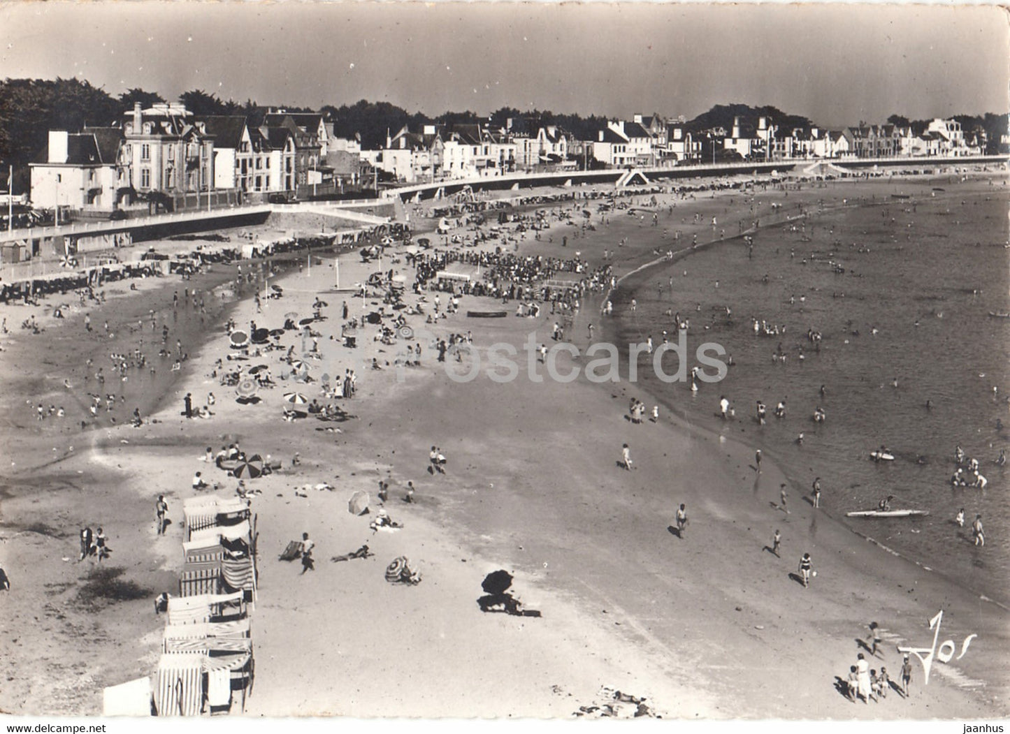 Quiberon - La Grande Plage et les villas - beach - 1985 - France - used - JH Postcards