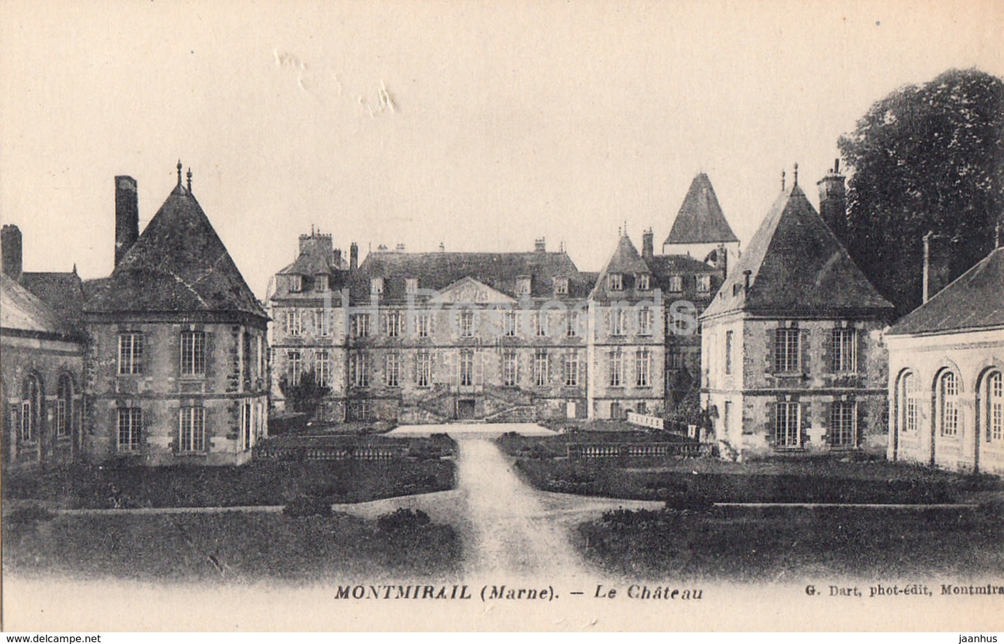 Montmirail - Le Chateau - castle - old postcard - France - unused