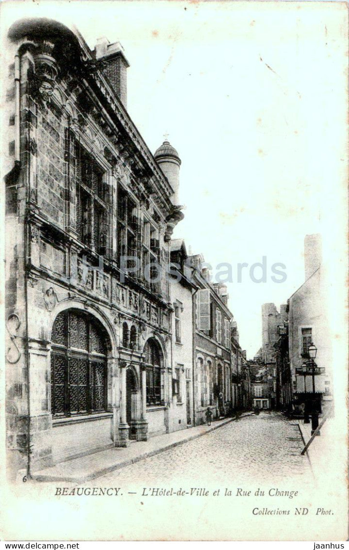 Beaugency - L'Hotel de Ville et la Rue du Change - town hall - old postcard - France - unused - JH Postcards