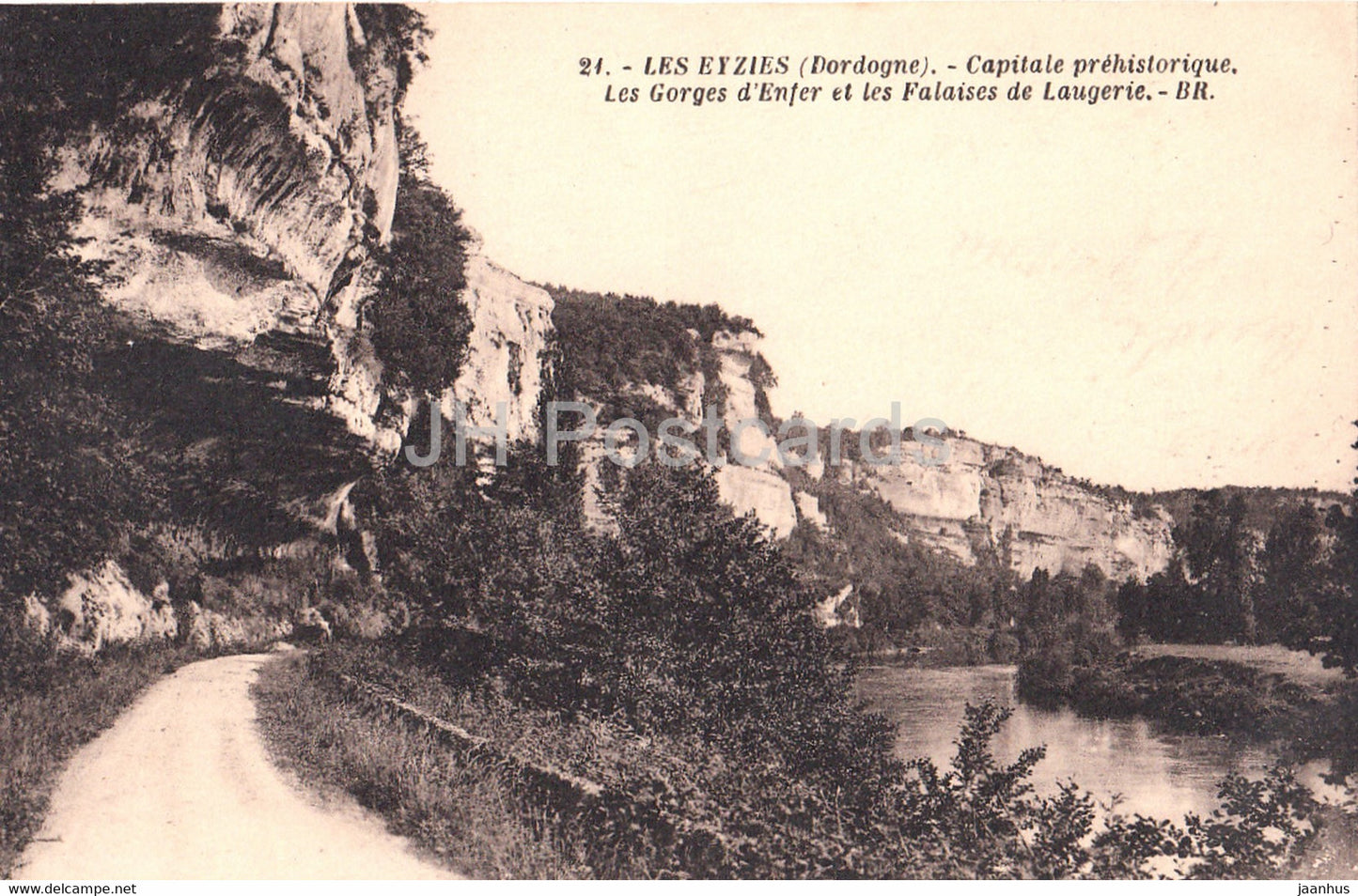 Les Eyzies - Capitale prehisorique - Les Gorges d'Enfer et les Falaises de Laugerie 21 - old postcard - France - unused - JH Postcards