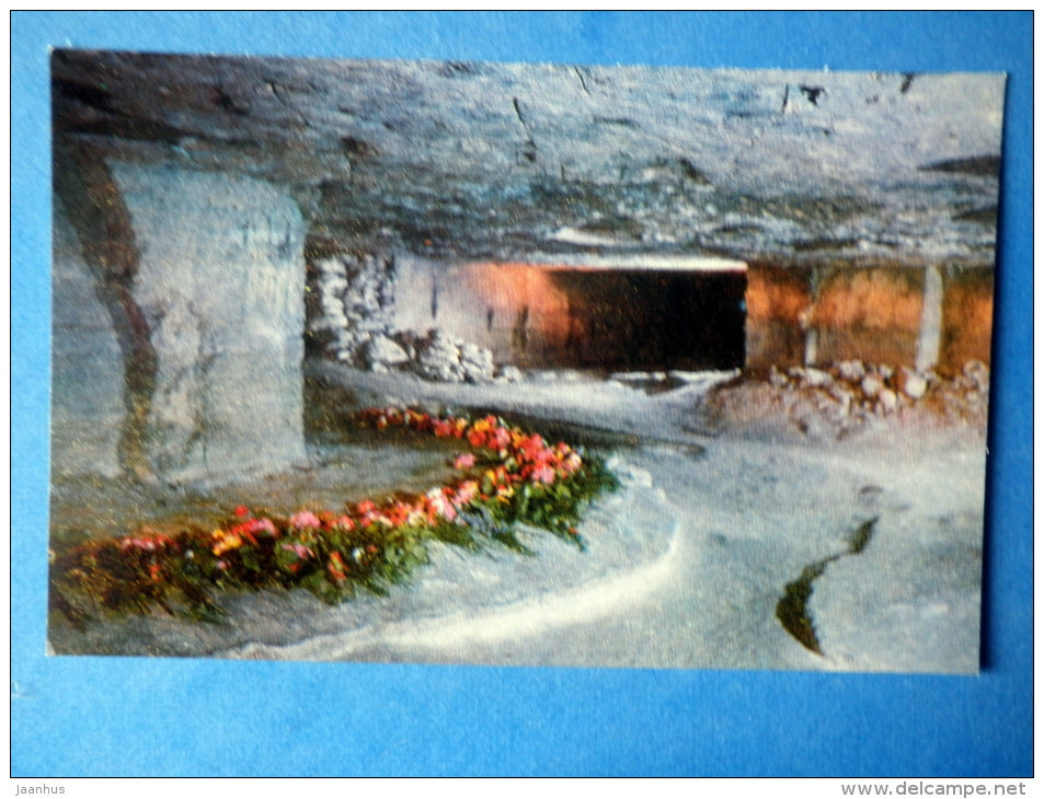 Adzhimushkaysk quarry - gas-shelter of Soviet troops in 1942 - Kerch - 1977 - Ukraine USSR - unused - JH Postcards