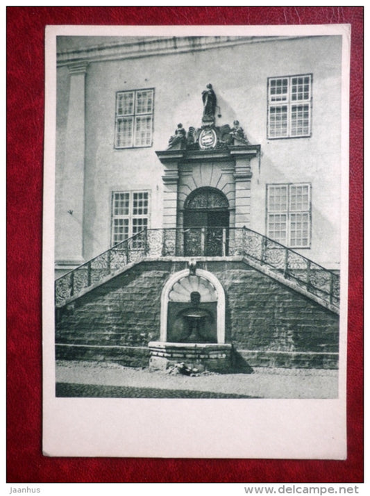 Town Hall portal - Narva - 1956 - Estonia USSR - unused - JH Postcards