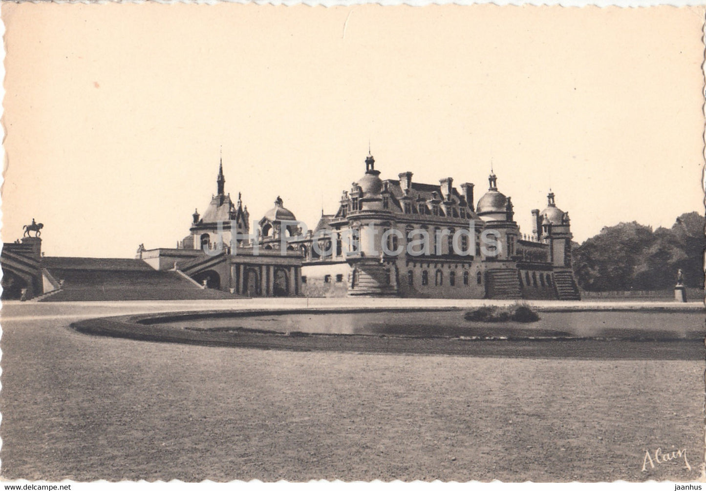 Chantilly - Chateau cote nord est - castle - France - unused - JH Postcards