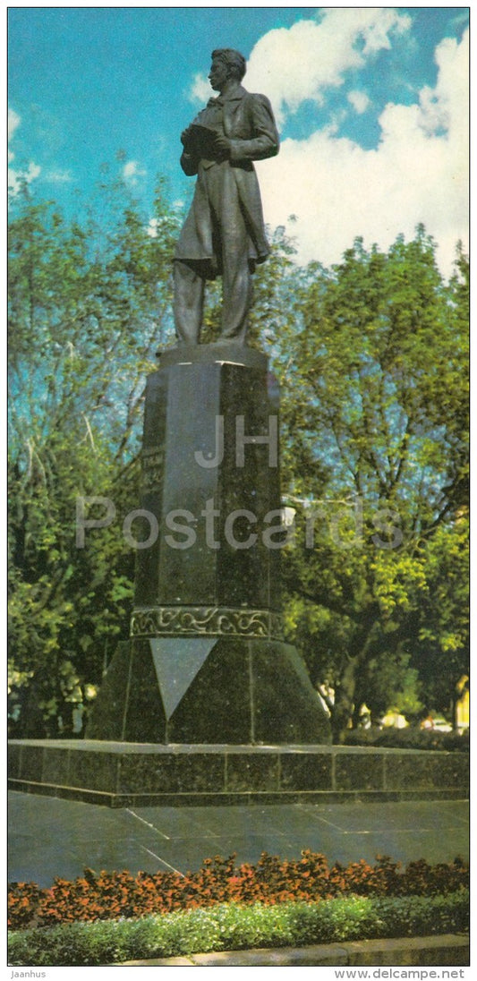 monument to Tatar poet Gabdulla Tukai - Kazan - Tatarstan - Russia USSR - 1977 - unused - JH Postcards