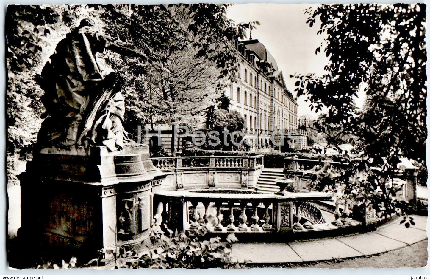 Donaueschingen - Donauquelle mit Furstl Furstenberg Schloss - castle - old postcard - Germany - unused - JH Postcards