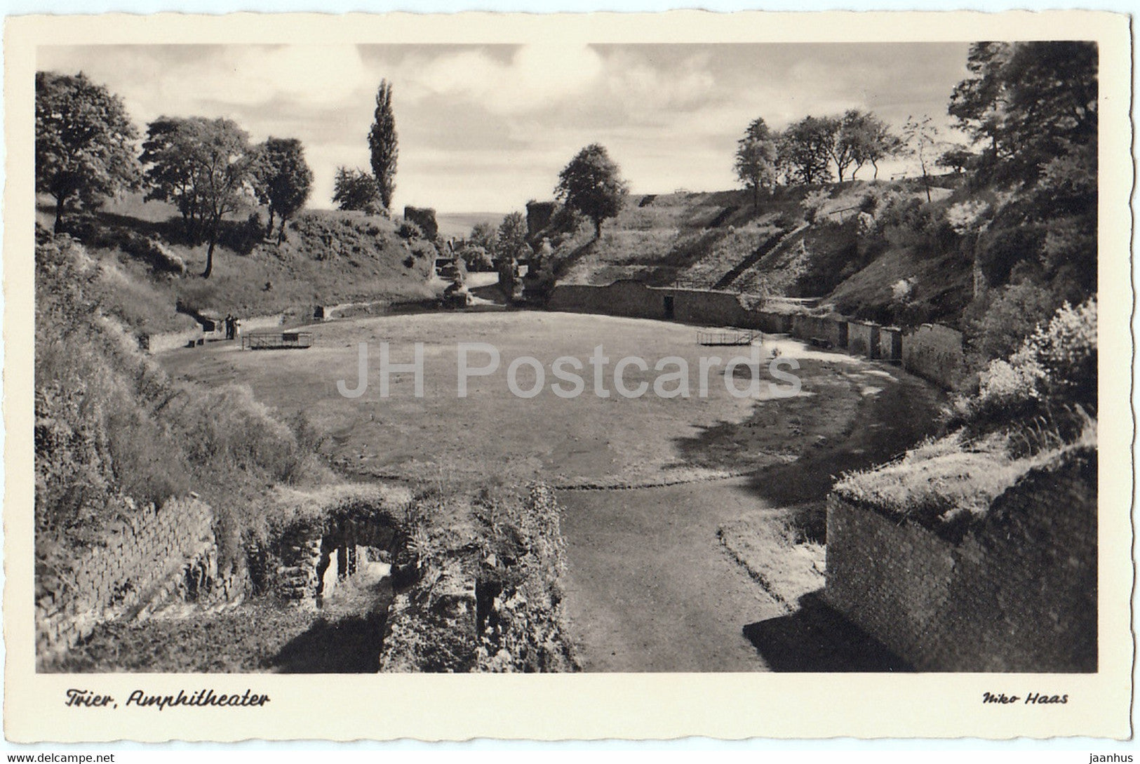 Trier - Amphitheater - ancient theatre - T 810 - Germany - unused - JH Postcards