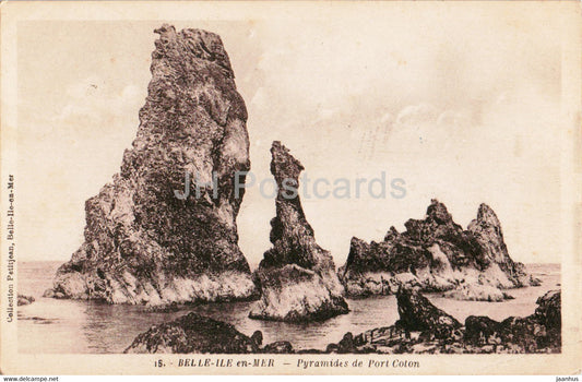 Belle Ile en Mer - Pyramides de Port Coton - 15 - old postcard - 1938 - France - used - JH Postcards