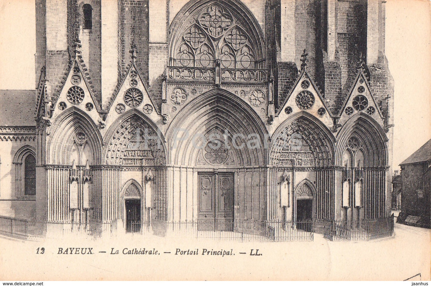 Bayeux - La Cathedrale - Portail Principal - 12 - cathedral - old postcard - France - unused