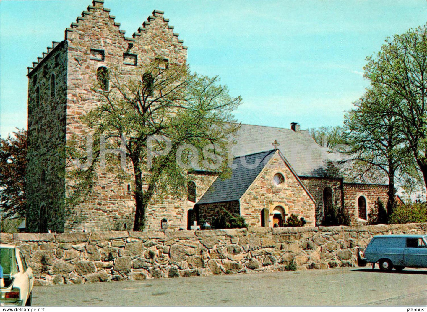 Bornholm - A - Aa kirke - church - car - 1231 - Denmark - unused - JH Postcards
