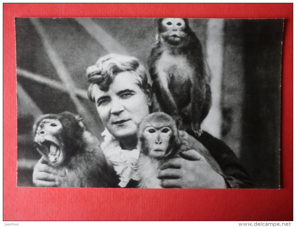 Stanislav Shafrik - clown - monkey - Russian Circus - 1987 - Russia USSR -unused - JH Postcards