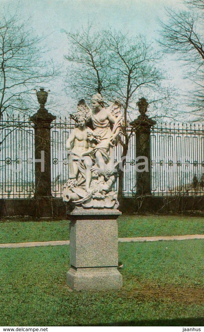 Leningrad - St. Petersburg - Summer Gardens - Peace and Abundance sculpture - 1971 - Russia USSR - unused - JH Postcards