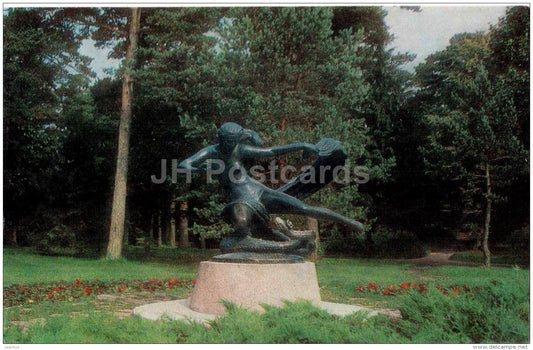 sculpture Egle - the queen of serpents - Palanga - Turist - 1987 - Lithuania USSR - unused - JH Postcards