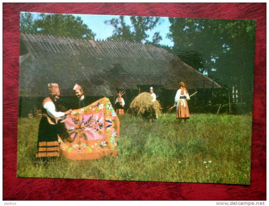 Tallinn - Estonian State Open-air Museum. Traditional costumes - Estonia - USSR - 1978 - unused - JH Postcards