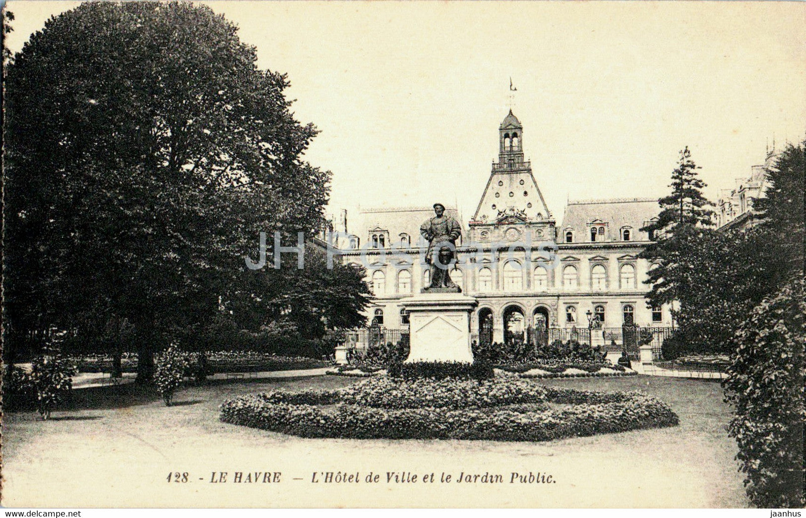 Le Havre - L'Hotel de Ville et le Jardin Public - 128 - old postcard - France - unused - JH Postcards