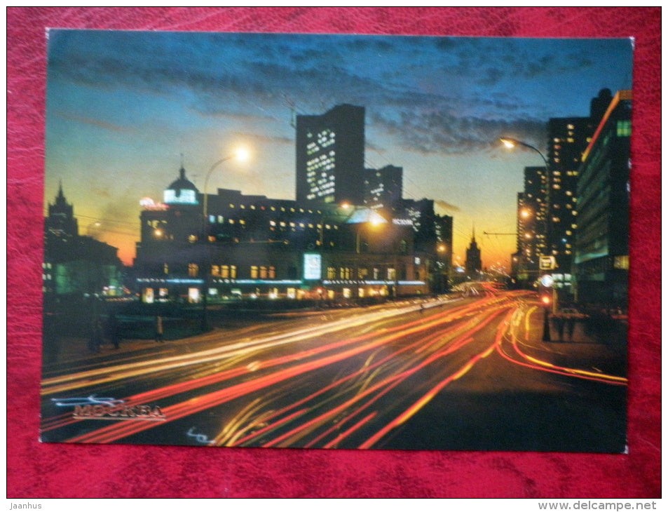Kalinin avenue at night  - Moscow - 1980 - Russia USSR - used - JH Postcards