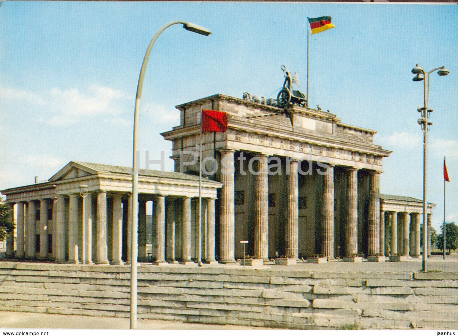 Berlin - Branderburger Tor - 2 - Germany - unused - JH Postcards