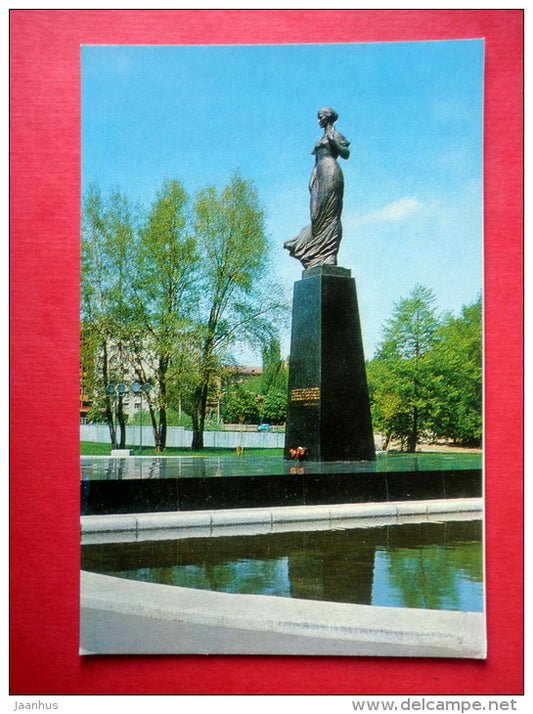 monument to poet Lesya Ukrainka - Kyiv - Kiev - 1976 - USSR Ukraine - unused - JH Postcards