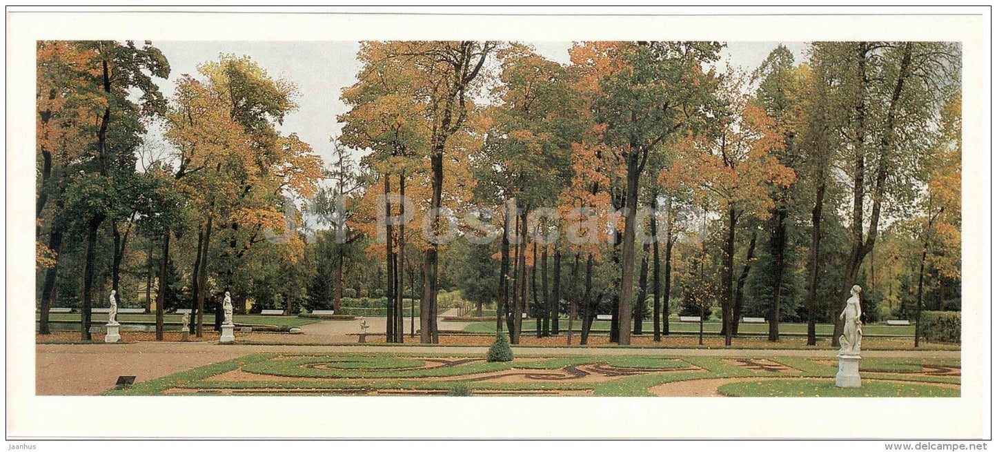 parterre in the Garden of Catherine Park - The Parks of Pushkin Town - 1986 - Russia USSR - unused - JH Postcards