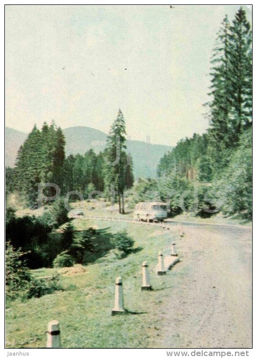The Road from Veretsky pass to Volovets - bus - Carpathian Mountains - Carpathians - 1969 - Ukraine USSR - unused - JH Postcards