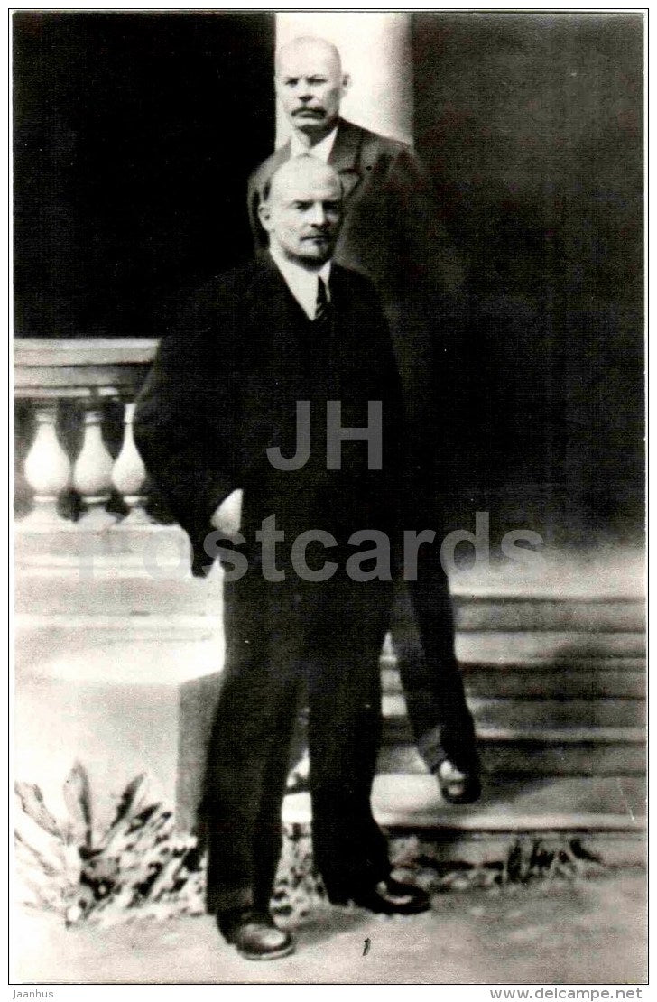 Gorky and Lenin at Komintern Congress , 1920 - Russian writer Maxim Gorky - photo - 1983 - Russia USSR - unused - JH Postcards